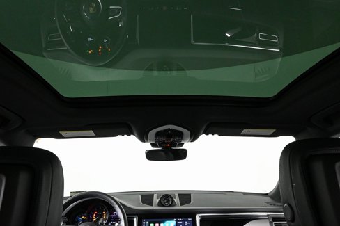 Certified 2025 Porsche Macan image 20