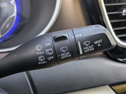 Used 2020 Chrysler Voyager Lxi image 22