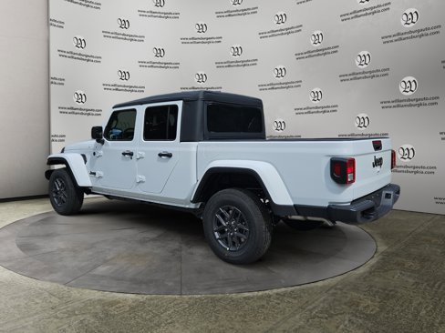 New 2025 Jeep Gladiator Sport image 3