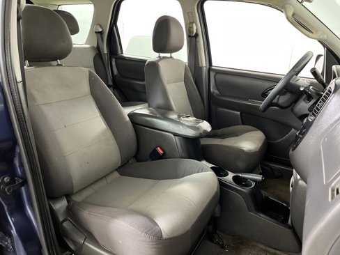 Used 2003 Ford Escape XLS image 24