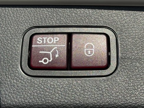 Used 2020 Mercedes-Benz GLC 300 image 14