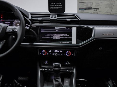 New 2025 Audi Q3 2.0T Premium image 15