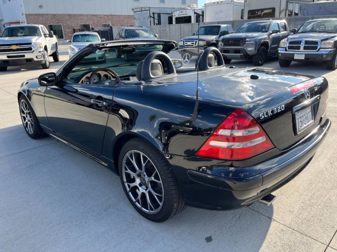 Used 2001 Mercedes-Benz SLK 320 image 10