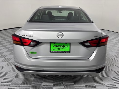 Used 2023 Nissan Altima 2.5 SV image 9