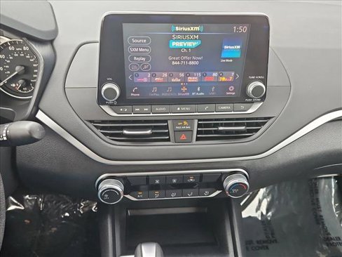 Used 2022 Nissan Altima 2.5 SV image 29