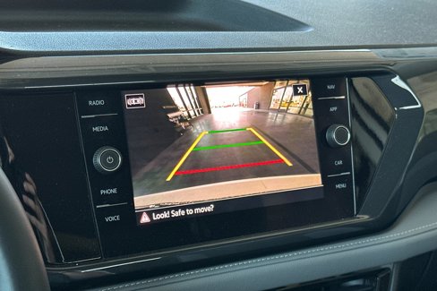 Used 2022 Volkswagen Taos SEL w/ Panoramic Sunroof Package image 19
