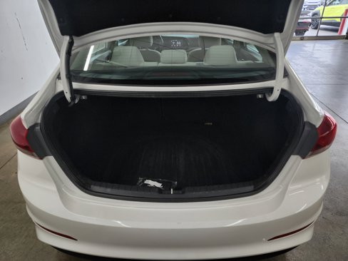 Used 2017 Hyundai Elantra Value Edition image 23