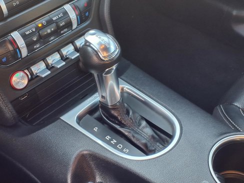 Used 2022 Ford Mustang Premium image 12