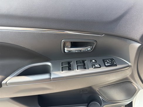 Used 2020 Mitsubishi Outlander Sport ES image 16