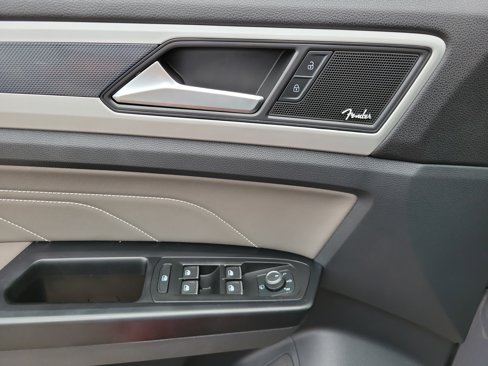 Used 2021 Volkswagen Atlas Cross Sport SEL Premium image 18