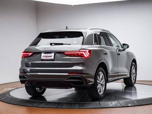 New 2025 Audi Q3 2.0T Premium image 8