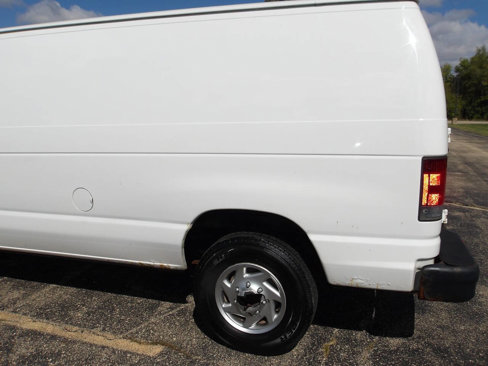 Used 2010 Ford E-250 and Econoline 250 image 32
