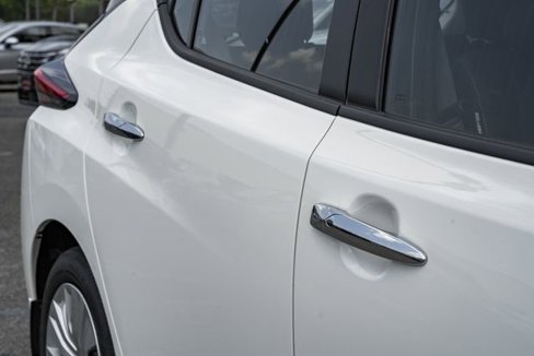 Used 2023 Nissan Leaf S image 15