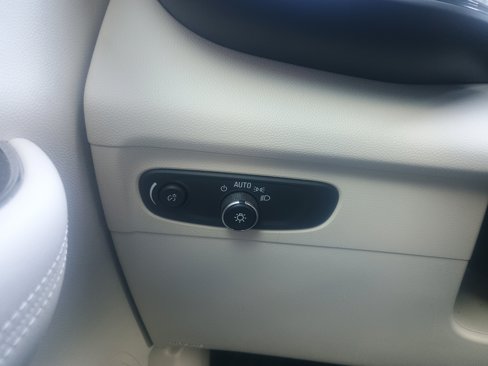 Used 2021 Buick Envision Preferred image 18