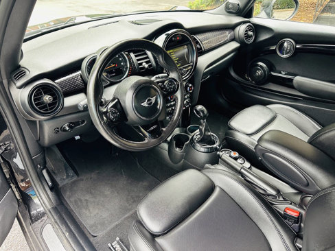 Used 2017 MINI Cooper S image 22