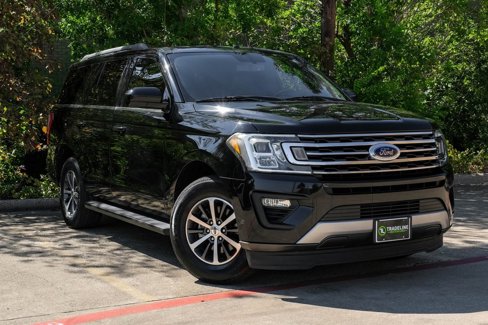 Used 2018 Ford Expedition XLT image 8