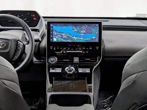 Used 2024 Toyota bZ4X XLE image 27