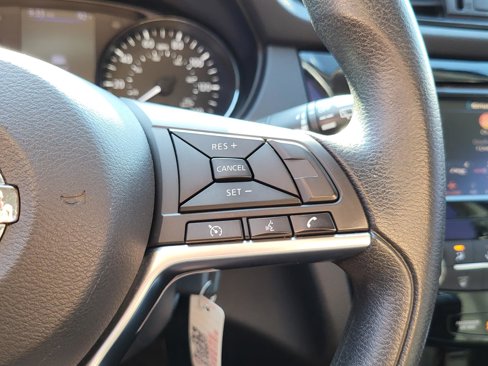 Used 2019 Nissan Rogue Sport S image 23