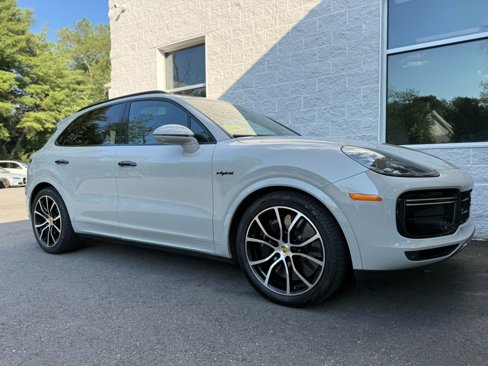 Used 2021 Porsche Cayenne Turbo S image 42
