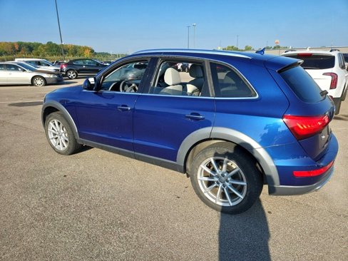 Used 2017 Audi Q5 2.0T Premium Plus w/ Technology Package image 4
