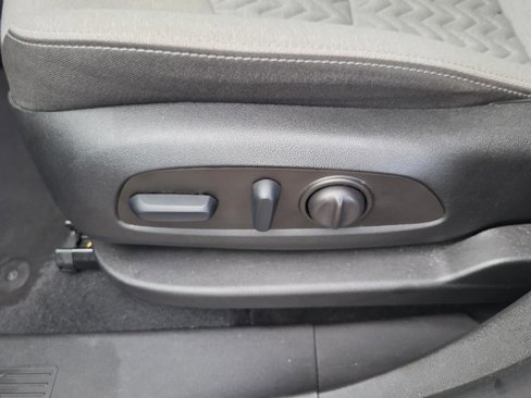 Used 2023 Chevrolet Equinox LT image 18
