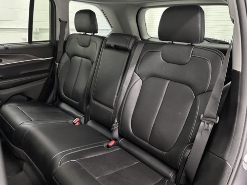 Used 2024 Jeep Grand Cherokee Limited 4xe image 16