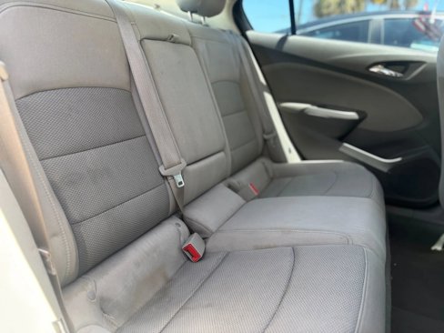 Used 2018 Chevrolet Cruze LT w/ RS Package image 24