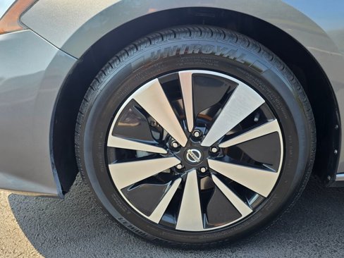 Used 2022 Nissan Altima 2.5 SV image 11