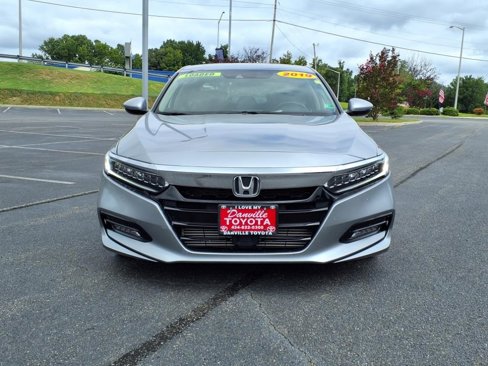 Used 2019 Honda Accord Touring image 2