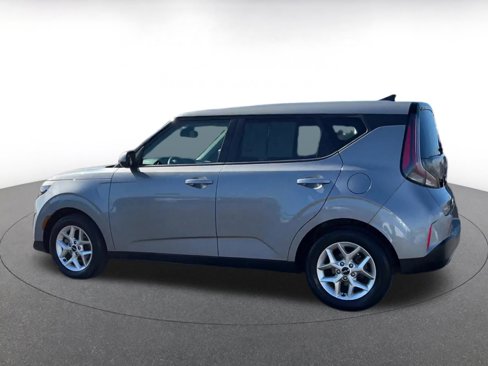 Used 2023 Kia Soul LX w/ Option Group 015 image 10