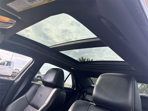 Used 2014 Chrysler 300 S image 24