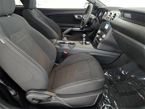 Used 2022 Ford Mustang Coupe image 3