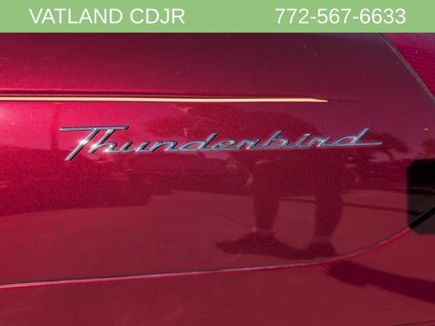 Used 2004 Ford Thunderbird image 25