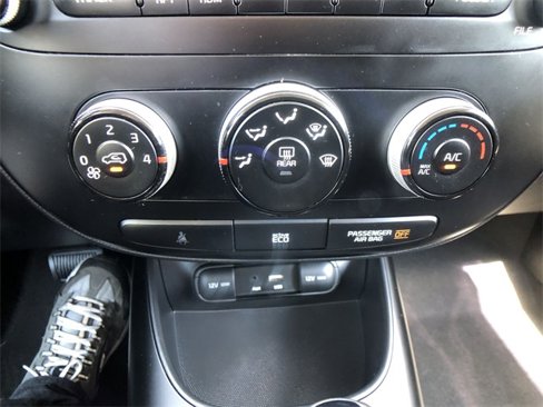Used 2016 Kia Soul image 17