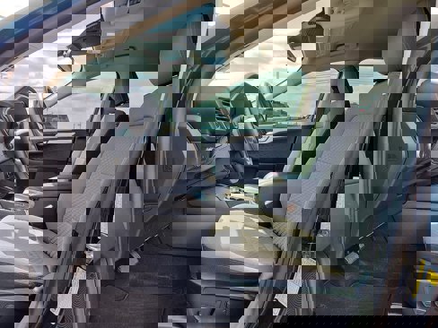 Certified 2020 Ford Escape SE image 13