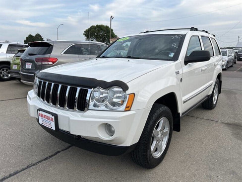 Used 2005 Jeep Grand Cherokee Limited image 1