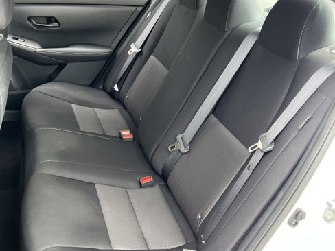 Used 2024 Nissan Sentra SV image 18