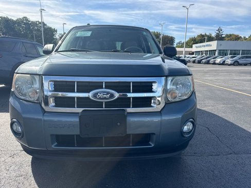Used 2011 Ford Escape XLT w/ 201A Rapid Spec Order Code image 3