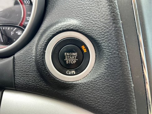 Used 2018 Dodge Journey SE image 21