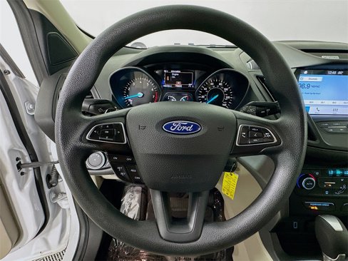 Used 2017 Ford Escape SE w/ Equipment Group 201A image 11