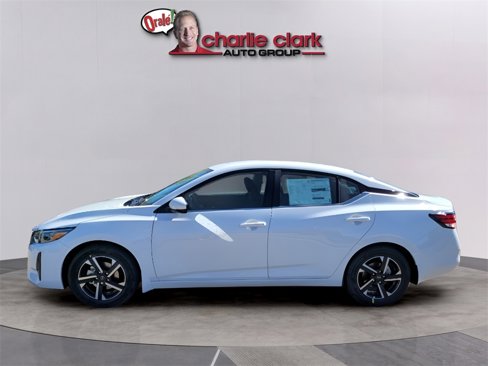 Used 2024 Nissan Sentra SV w/ All-Weather Package image 3