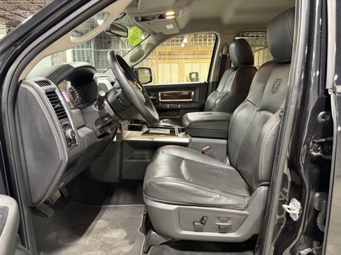 Used 2011 RAM 1500 Laramie image 9