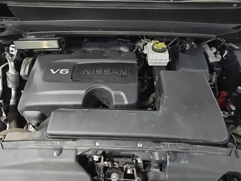 Used 2020 Nissan Pathfinder SV image 12