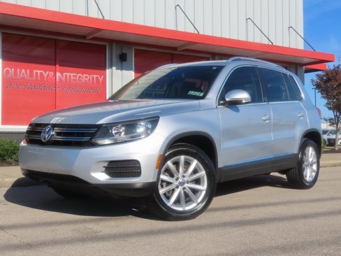 Used 2017 Volkswagen Tiguan Wolfsburg Edition image 11