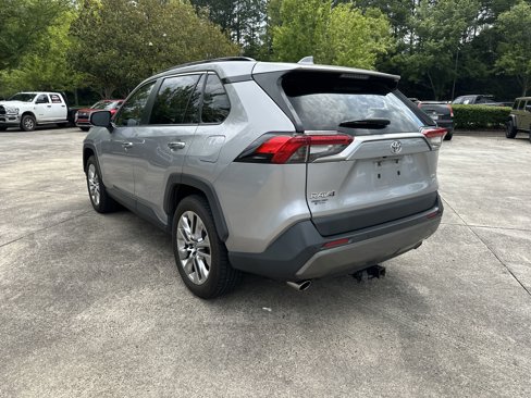 Used 2021 Toyota RAV4 Limited image 5