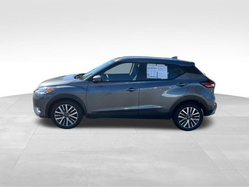 Used 2024 Nissan Kicks SV image 4