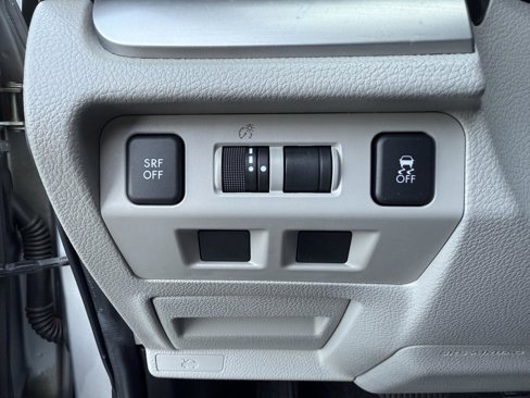 Used 2016 Subaru Forester 2.5i Premium image 16