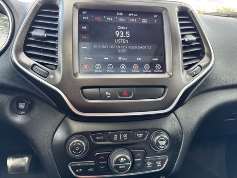 Certified 2020 Jeep Cherokee Trailhawk w/ Comfort/Convenience Group image 20