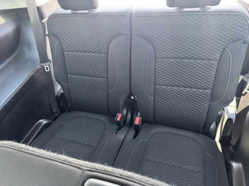 Used 2019 GMC Acadia SLE image 22