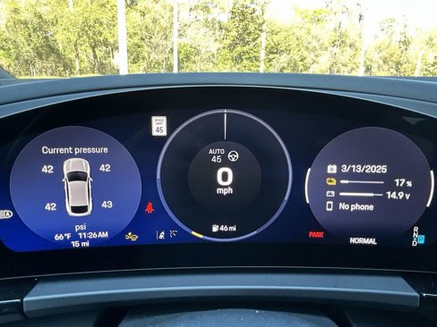 New 2025 Porsche Macan Electric image 19
